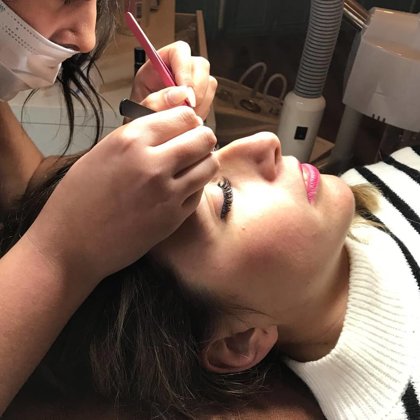 Extensiones de pestañas